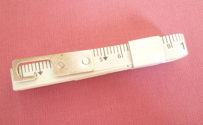 オーダーカーテンの採寸方法 〜レールの巾と丈を測りましょう〜!